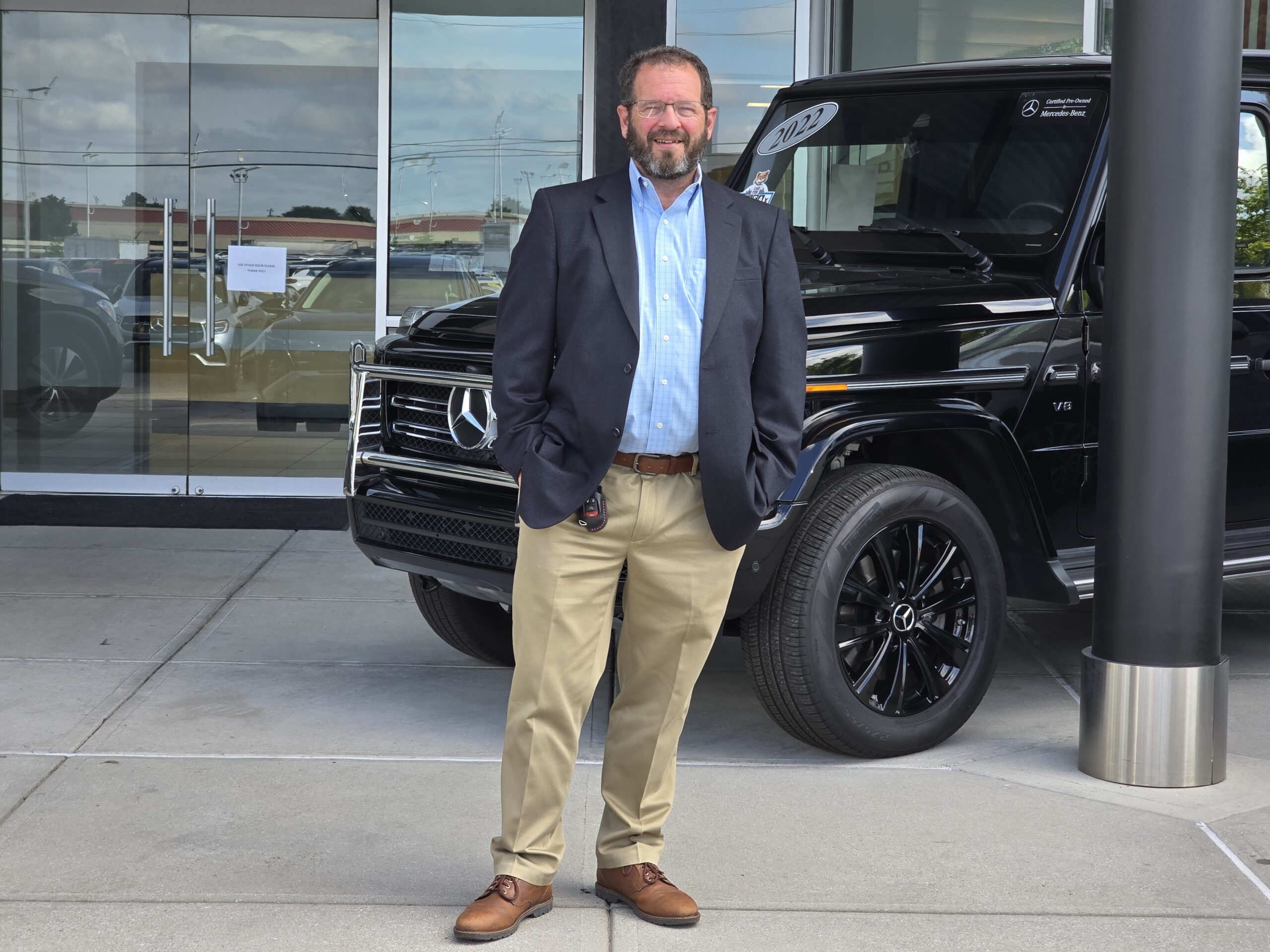 Jacque Antinore, author of The Insider’s Guide to Buying a Car, with 15+ years of automotive industry experience